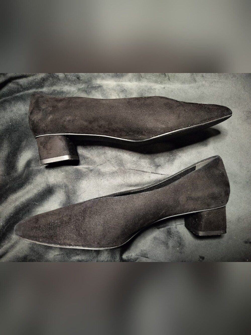EUC Everlane Black Suede V Pointed Ballet Flats Low Block Heel Italy Made - 6.5 - Picture 7 of 7